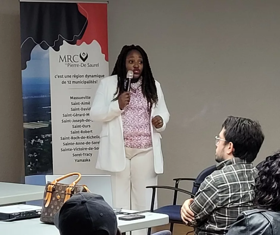 Un atelier qui a réuni la population locale et les personnes immigrantes